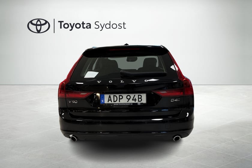 Bild 4 av Volvo V90 D4 AWD Geartronic, 190 hk Momentum SE II Navigation Automat