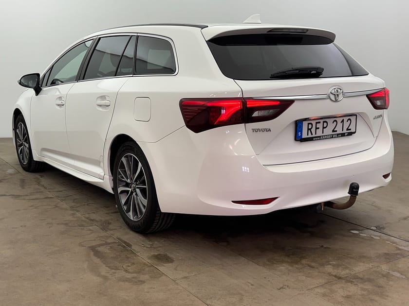 Bild 4 av Toyota Avensis Kombi 2.0 D-4D Active Plus Backkamera Drag