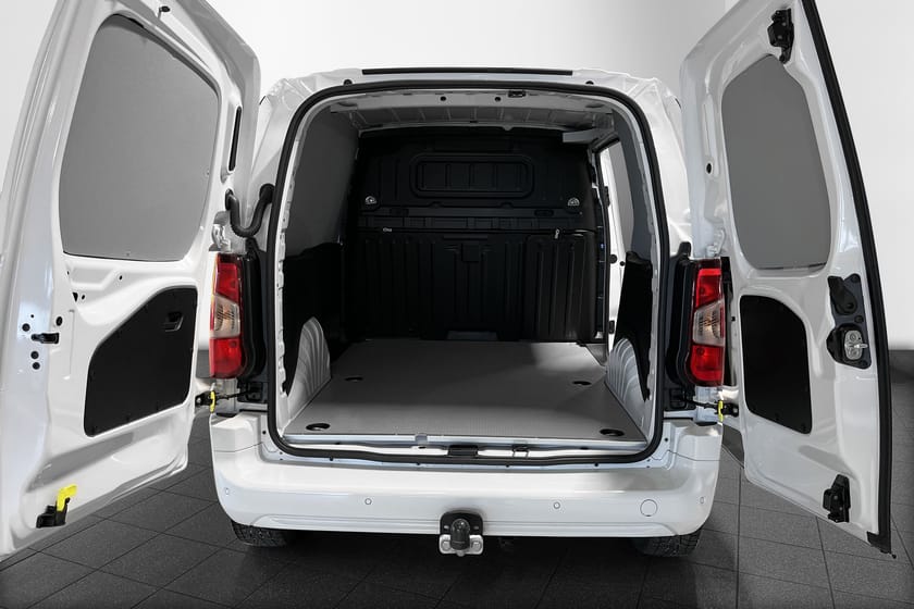 Bild 5 av Opel Combo Van Increased Payload L1 130 AT8 ELITE Fr 266 900:-