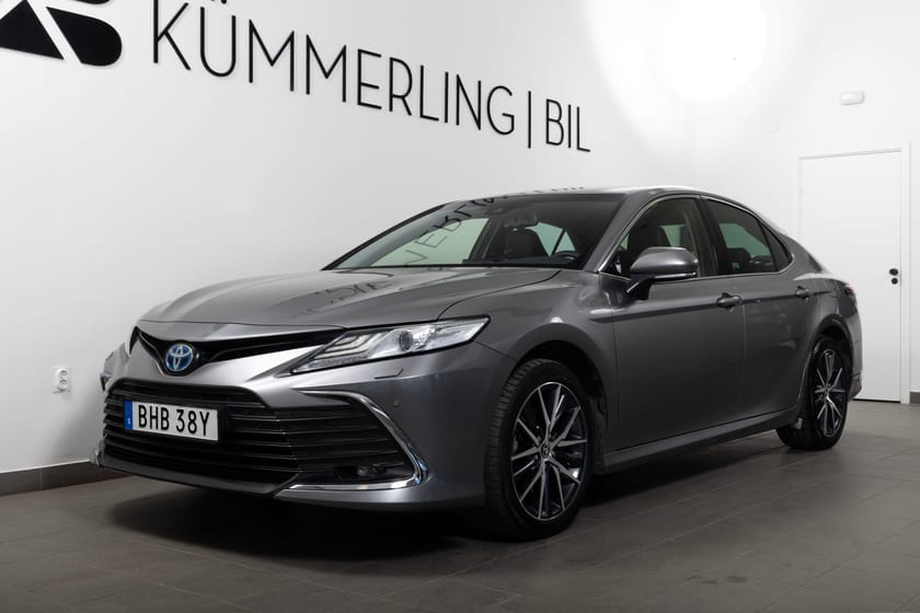 Bild 2 av Toyota Camry Hybrid CVT 218hk Bkamera/Navi/Läder/Elstolar