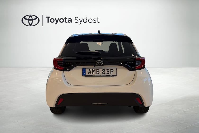 Bild 4 av Toyota Yaris Hybrid 115 Active Plus 5d. Automat Rattvärme  Backkamera Adaptiv farthållare mm.
