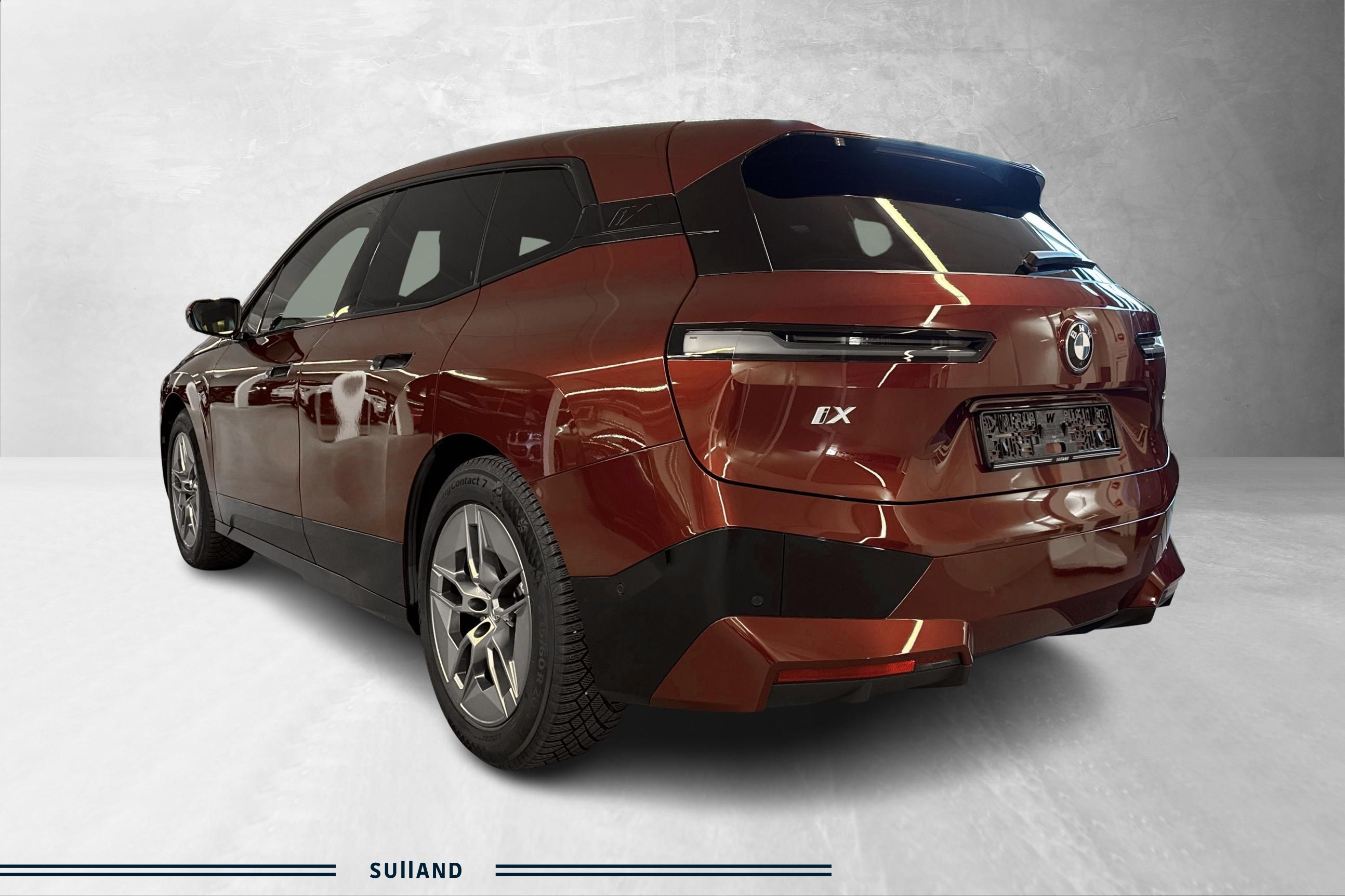 Thumnail bilde 2 av BMW iX xDrive40