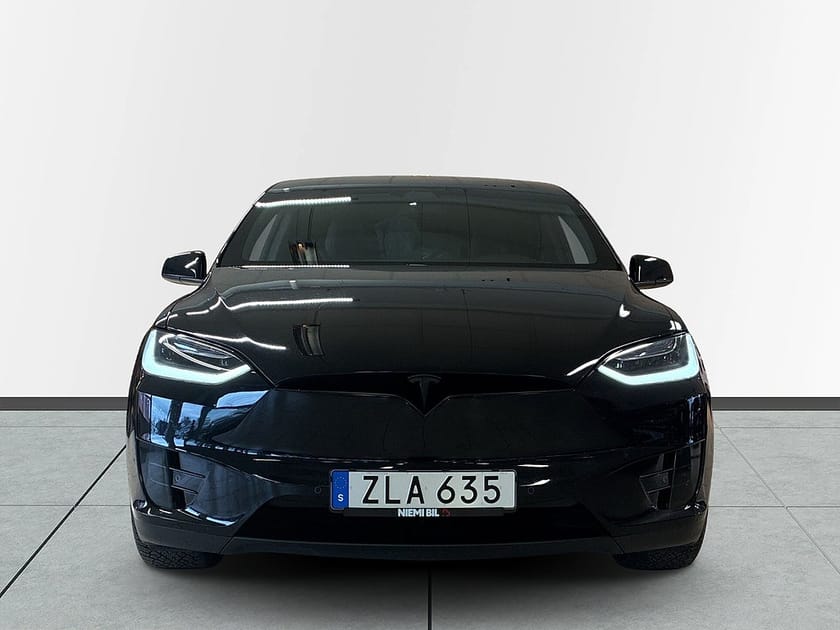 Bild 2 av Tesla Model X P100D Long Range 7-säten Ludicrous Drag Pano S&V-däck