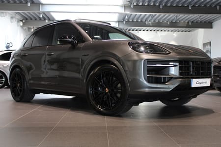 Porsche Cayenne E-Hybrid BLACK EDITION