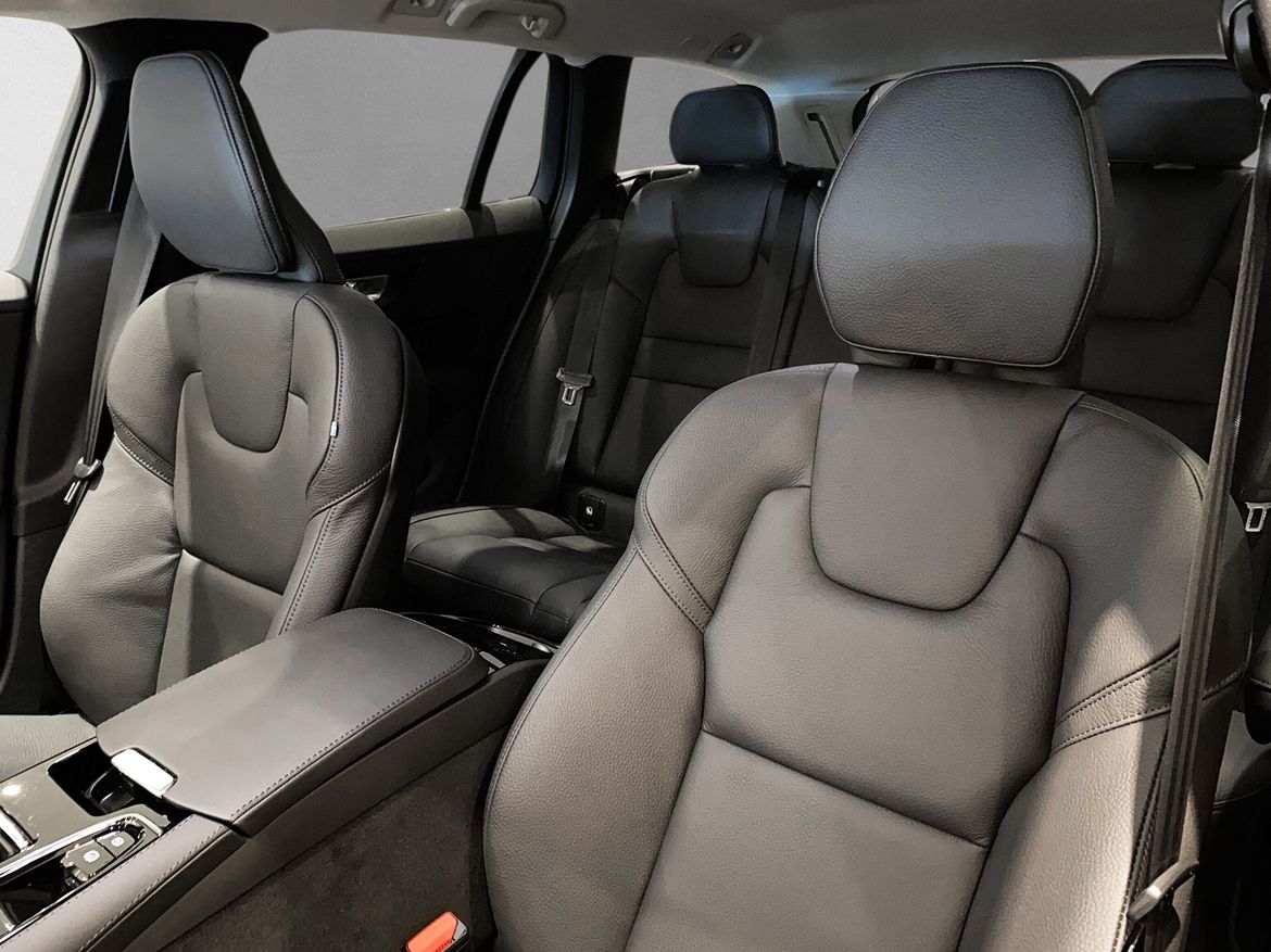 Bild 3 av 6 på bilen