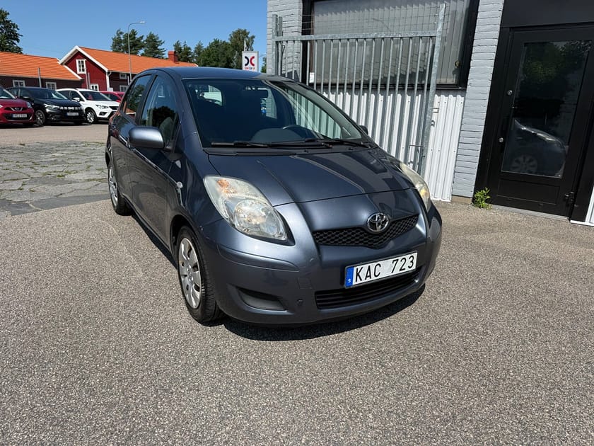 Bild 1 av Toyota Yaris 1.33 VVT-i 101HK 5-D / VÄRMARE