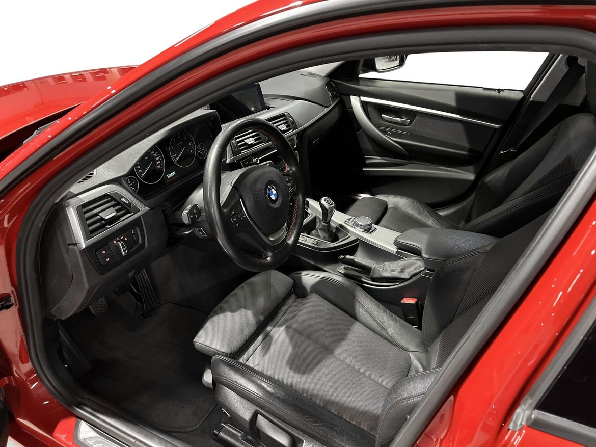 BMW 3-serie 2018 - miniatyr 8