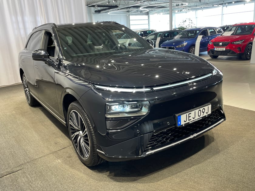Bild 2 av XPENG G9 Performance AWD Drag - MOMS - Premium Komfort paket