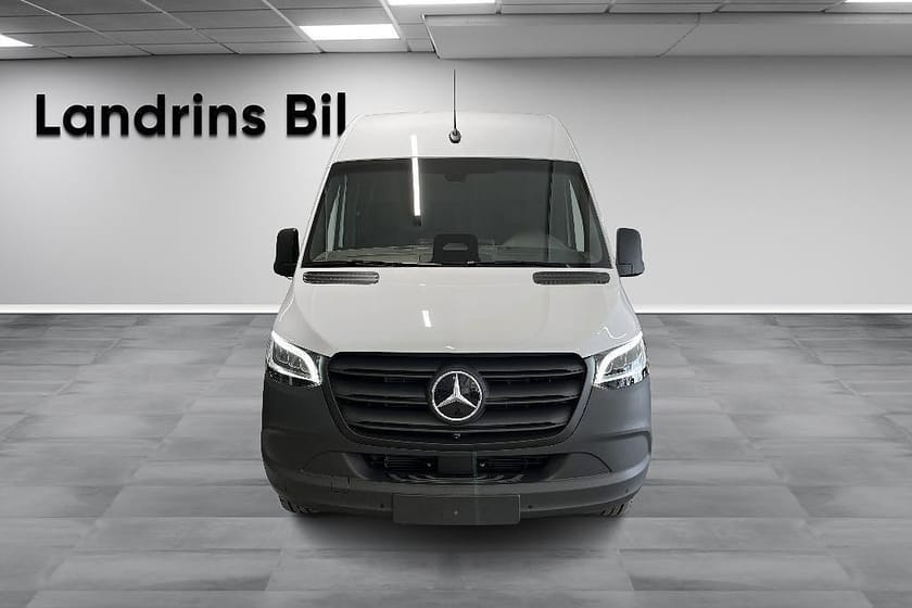 Bild 2 av Mercedes-Benz eSprinter 314 81 kWh Skåp A2 SELECT *OMG LEVERANS*