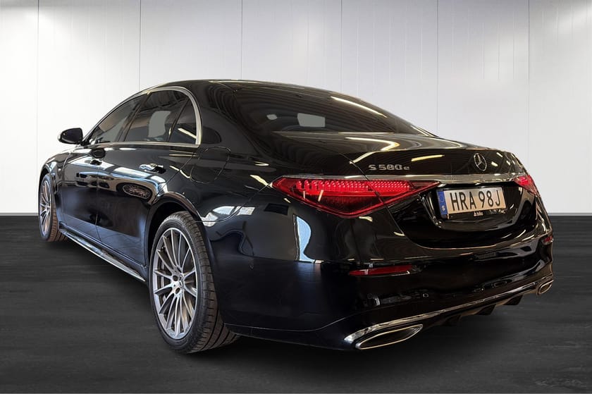 Bild 4 av Mercedes-Benz S 580 e 4MATIC L Moms/AMG/Burmester 4D/Business Massage