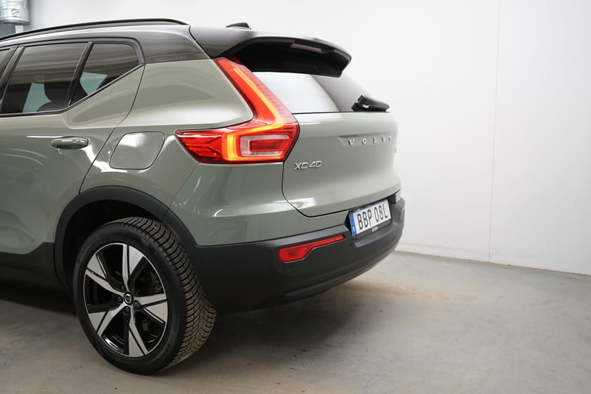 Bild 3 av Volvo XC40 P6 Recharge Plus Edition, Navigation, Baklucka elmanövrerad
