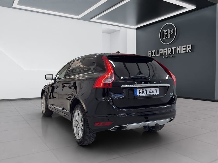 Bild 5 av Volvo XC60 D4 AWD Geartronic Summum/Pano/Skinn/Navi/B-Kamera