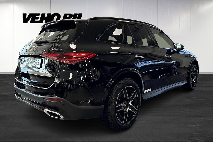 Bild 3 av Mercedes-Benz GLC 300 e 4MATIC AMG Line, Premium, Drag, Burmester, NightP