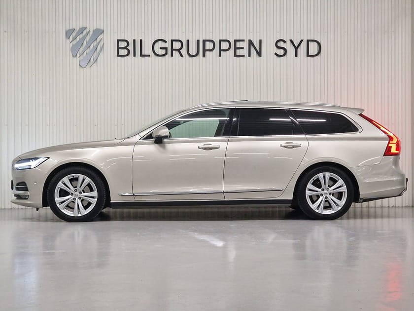 Bild 5 av Volvo V90 D5 AWD Geartronic Inscription|Panorama|B&W|Drag|360°|