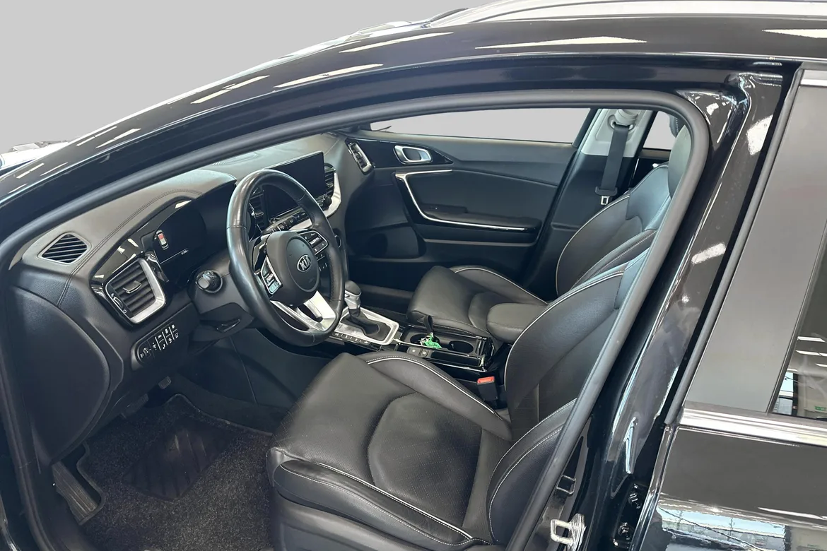 picture of a car