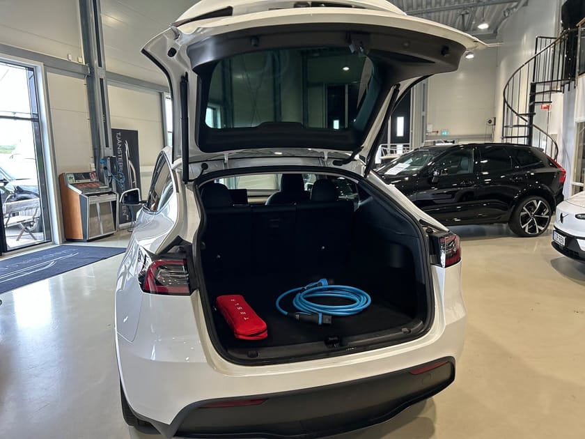 Bild 5 av Tesla Model Y Standard Range RWD 299hk / dragkrok / MOMS