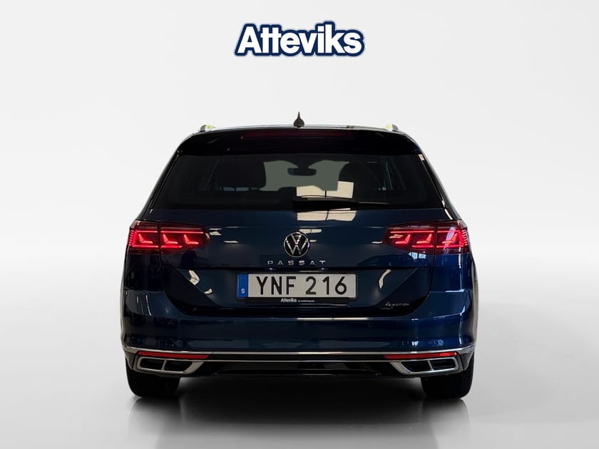 Bild 4 av Volkswagen Passat Sportscombi R-Line 2.0 TDI 4M 200hk *Panoramatak/Drag*