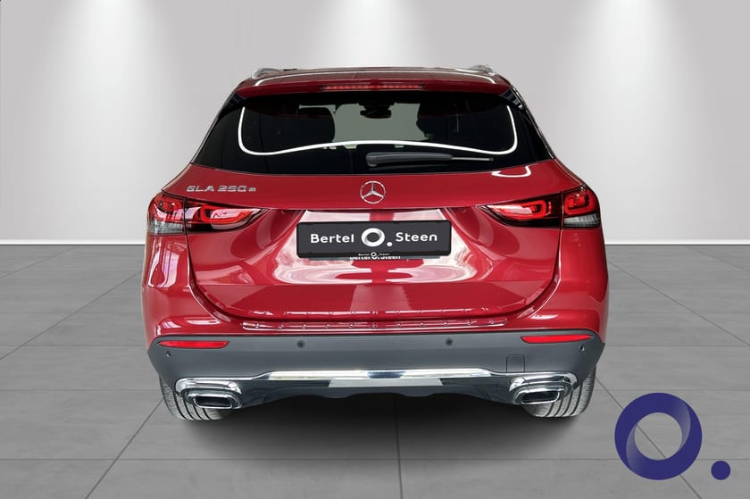 Bilde 5 av Mercedes-Benz GLA 250 e 250e Premium Plus || Panorama || Krok || Distronic