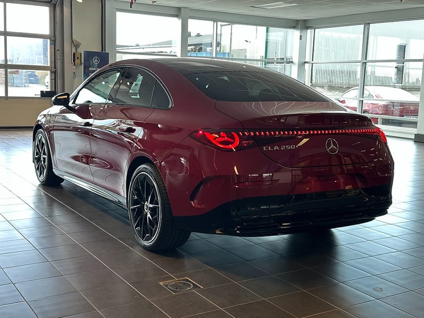 Bild 4 av Mercedes-Benz CLA 250+ AMG Line Advanced Plus  745 km räckvidd *Lagerbil*