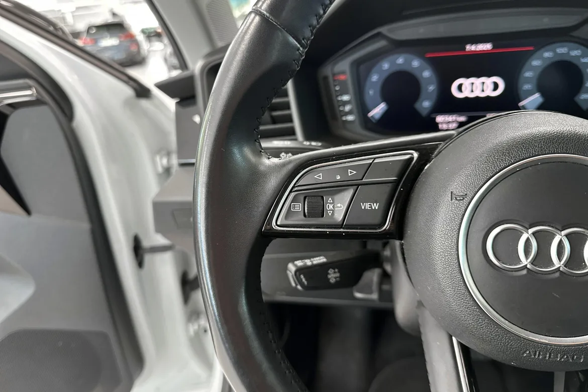 picture of a car