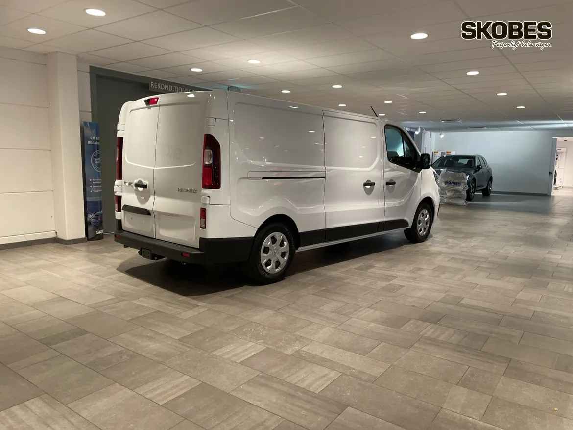 Renault Trafic E-TECH Van