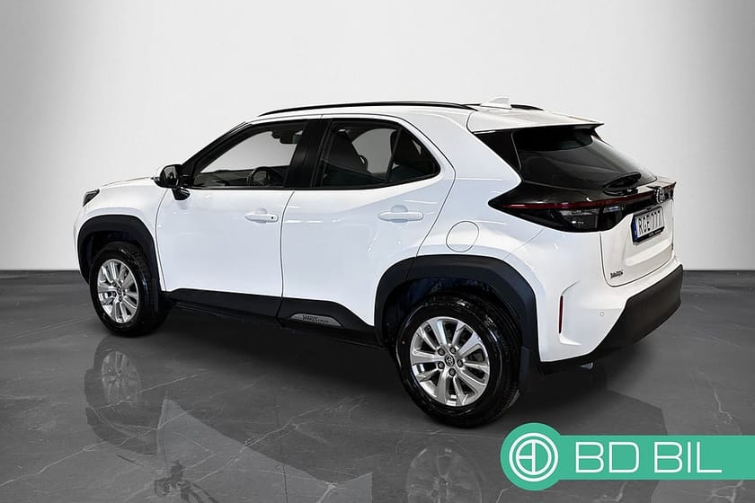 Bild 4 av Toyota Yaris Cross Hybrid AWD-i Active VÄRMARE BACKKAMERA APPLE CARPLAY