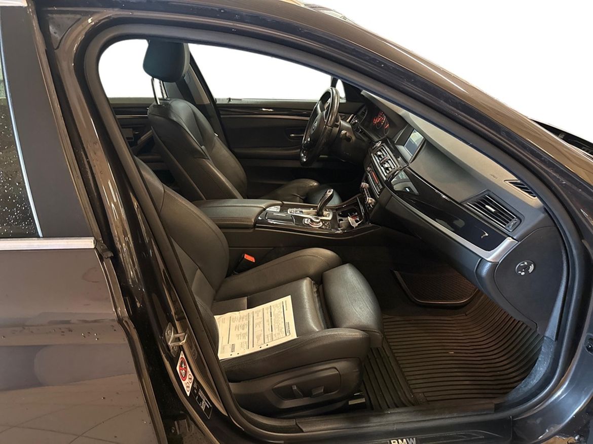 BMW BMW 520d xDrive Touring — bild 10
