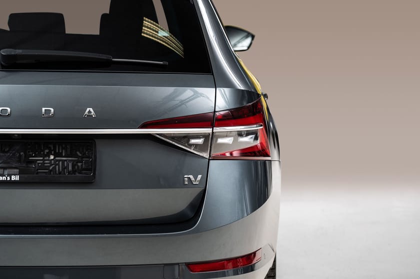 Bilde 4 av Škoda Superb iV Stasjonsvogn PHEV/L&K/SKINN