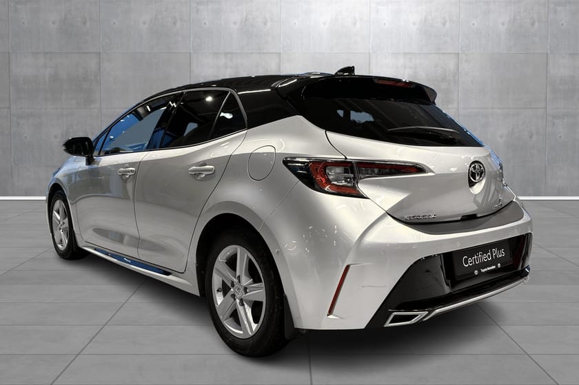Bilde 3 av Toyota Corolla Hybrid 1.8 Hyb. GR Sport. Lav km.stand. Komplett service.