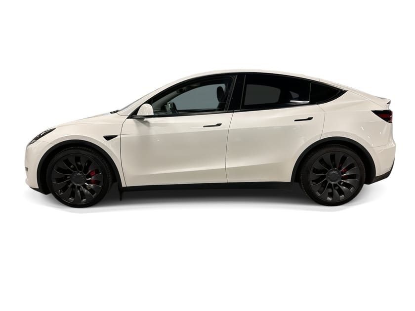 Bild 3 av Tesla Model Y Performance Certified Pre-Owned. 3,84% ränta. Dragkrok. Vinterdäck på originalfälg