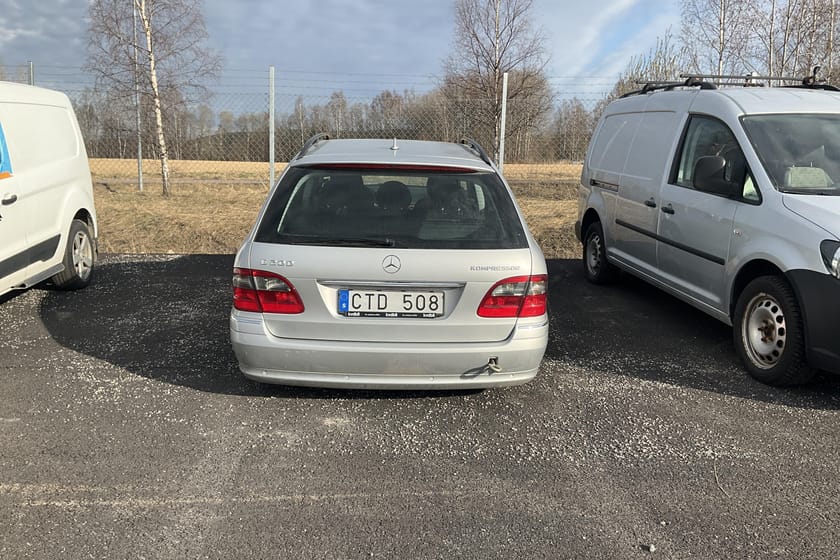 Bild 5 av Mercedes-Benz E 200 T Kompressor Kombi (184hk) Reparationsobjekt