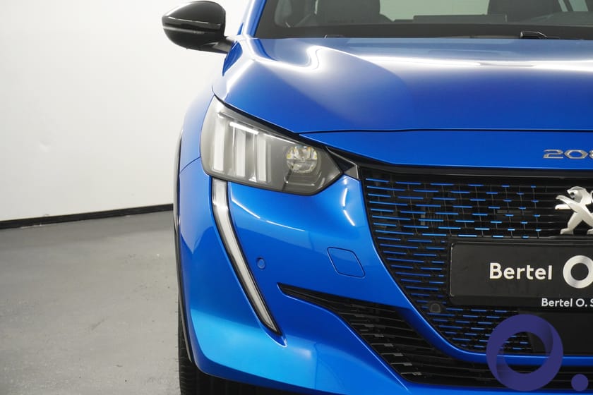 Bilde 4 av Peugeot e-208 GT 136 hk Panorama glasstak
