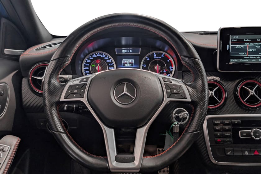 Bilde 5 av Mercedes-Benz A 45 AMG 4MATIC 4M aut. 360hk/Exclusive/Nattpakke/R.Kam/ILS