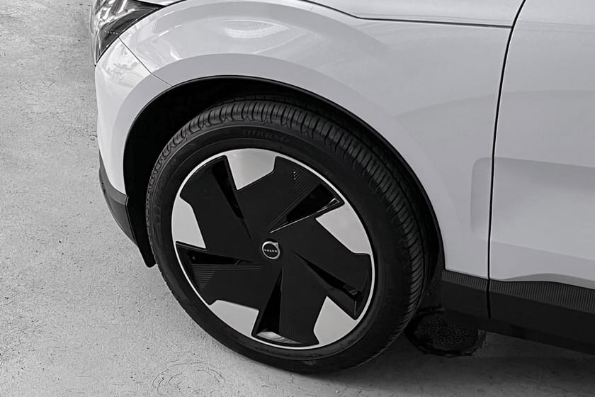 Bilde 5 av Volvo EX30 Twin Motor Performance Plus TONEDE|5G|LED|CARPLAY|VARMEP
