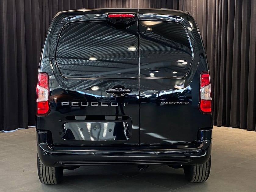 Bild 2 av Peugeot Partner Utökad Last Facelift /Pro+/ L1 / Drag & Värm / Kampanj