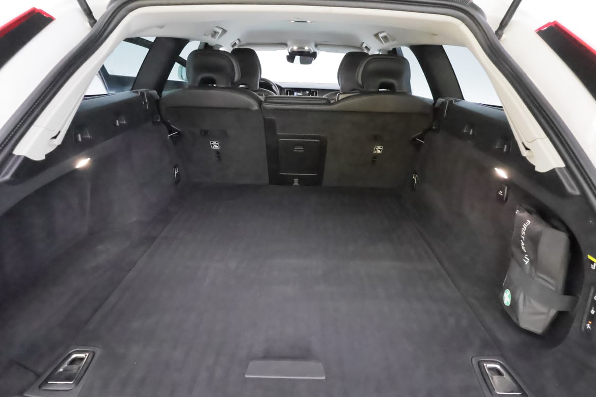 Volvo V90 2019 - miniatyr 24