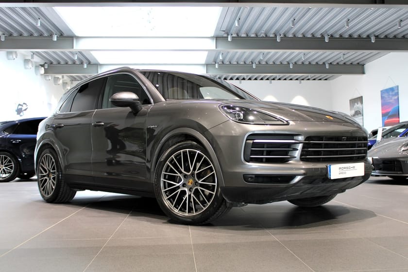Bild 1 av Porsche Cayenne E-Hybrid 