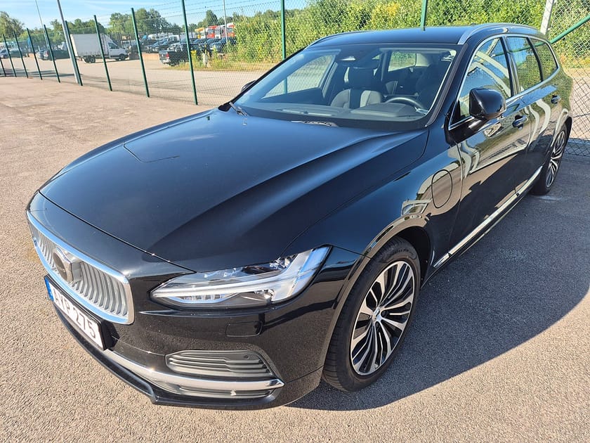 Bild 1 av Volvo V90 T6 Recharge Core Bright plug in AWD 350HK 4x4