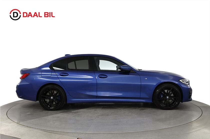 Bild 5 av BMW 330e Sedan 292HK M-SPORT INNOVATION P-VÄRM TAKLUCKA DRAG HUD