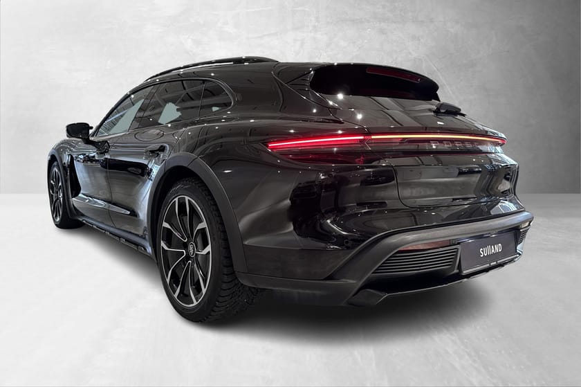 Bilde 3 av Porsche Taycan 4 Cross Turismo Sport Chrono, Luftfjæring, 18-veis seter, BOSE +++