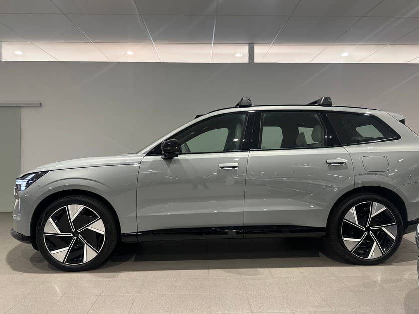Bild 4 av Volvo EX90 Twin Motor Performance Ultra 7sätes, 360 Kamera, Panoramatak