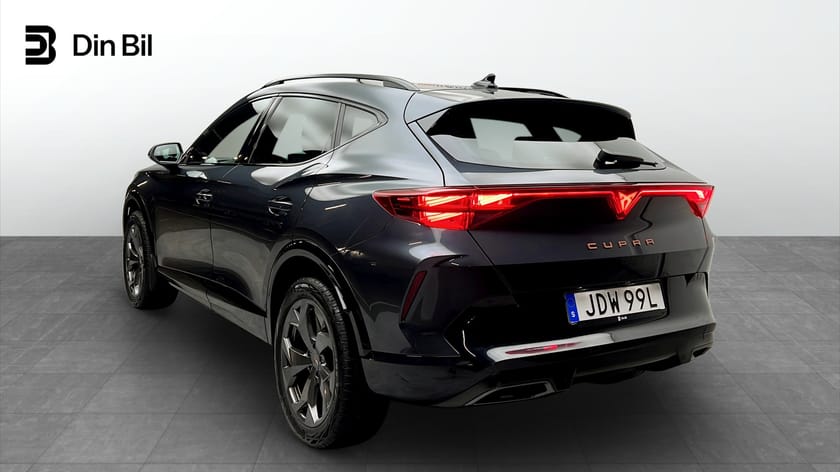 Bild 3 av CUPRA Formentor Edge eTSI150 DSG Backkamera/P-sensorer