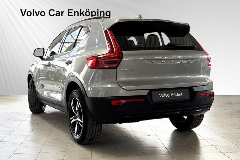 Bild 4 av Volvo XC40 B3 FWD Bensin Plus Dark (SELEKT)