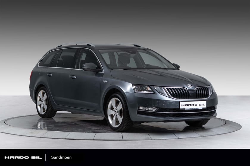 Bilde 1 av Škoda Octavia Stasjonsvogn – L&K, 4x4, Aut Gir, Krok