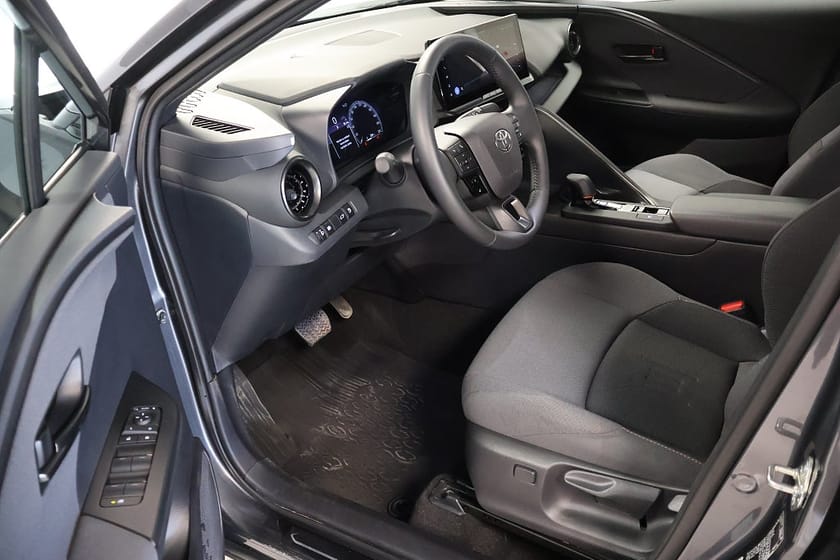 Bild 5 av Toyota C-HR Hybrid AWD-i e-CVT Style Euro 6