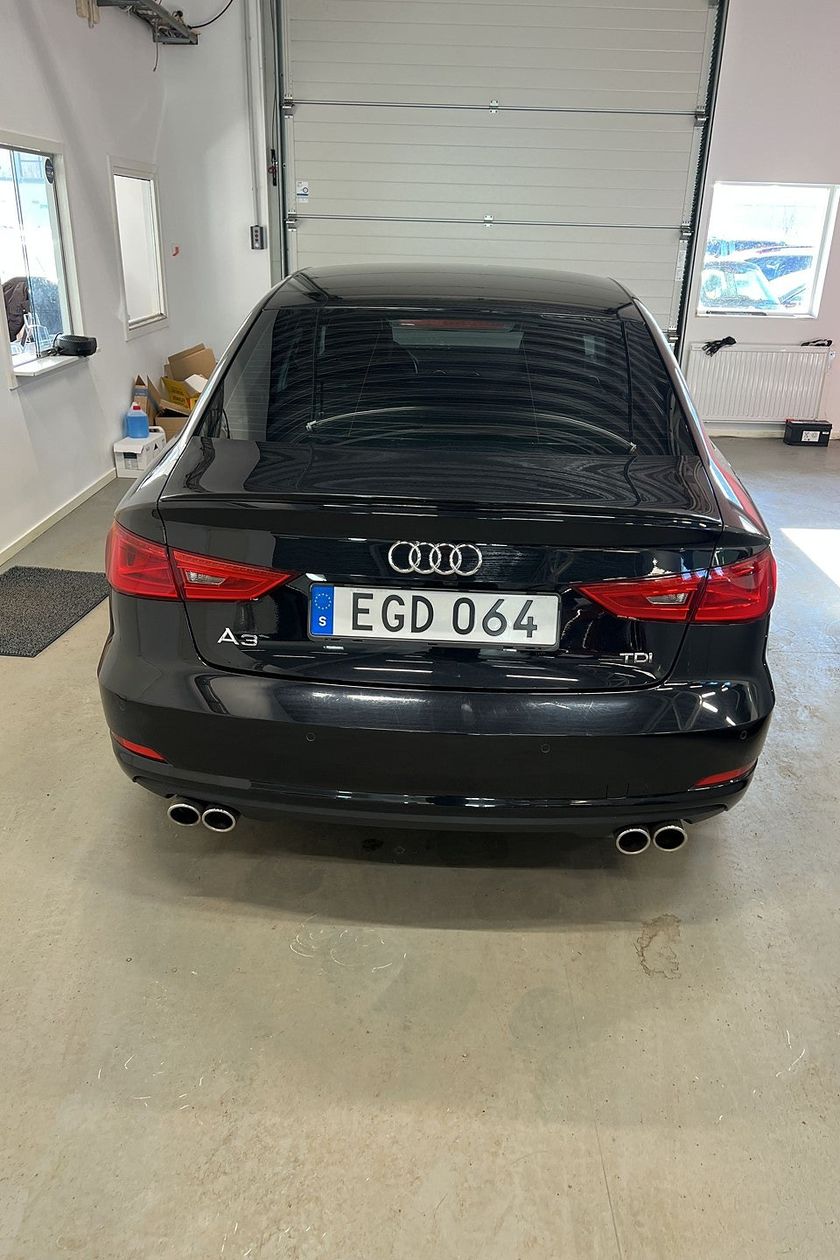 Bild 5 av Audi A3 Sedan 2.0 TDI 150hk Aut Ambition Backkamera