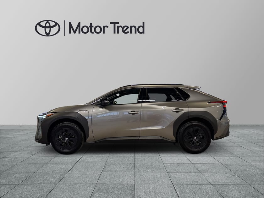 Bild 4 av Toyota bZ4X 71.4 kWh 204hk,Executive,Vinterhjul