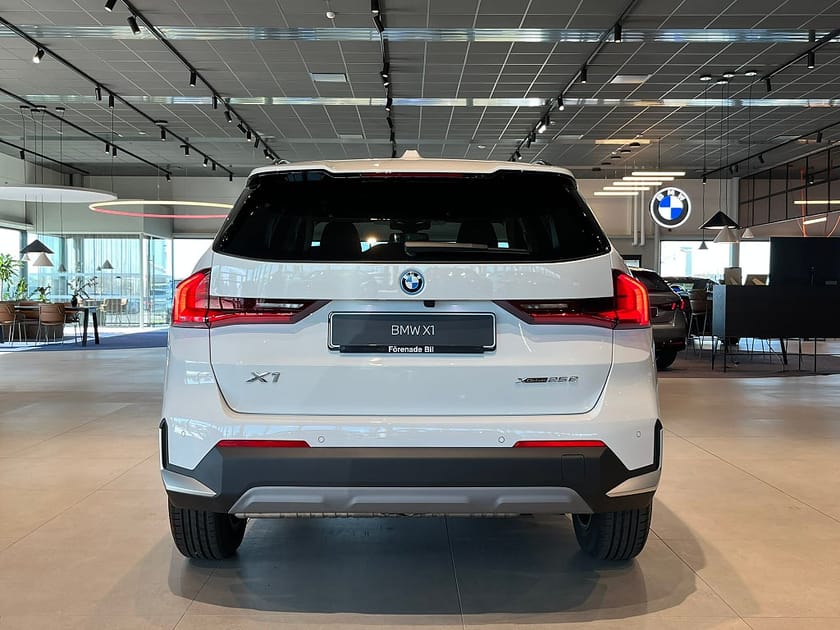 Bild 5 av BMW X1 xDrive25e Adapt. Fart Drag Rattvärme *SUPERKAMPANJ*
