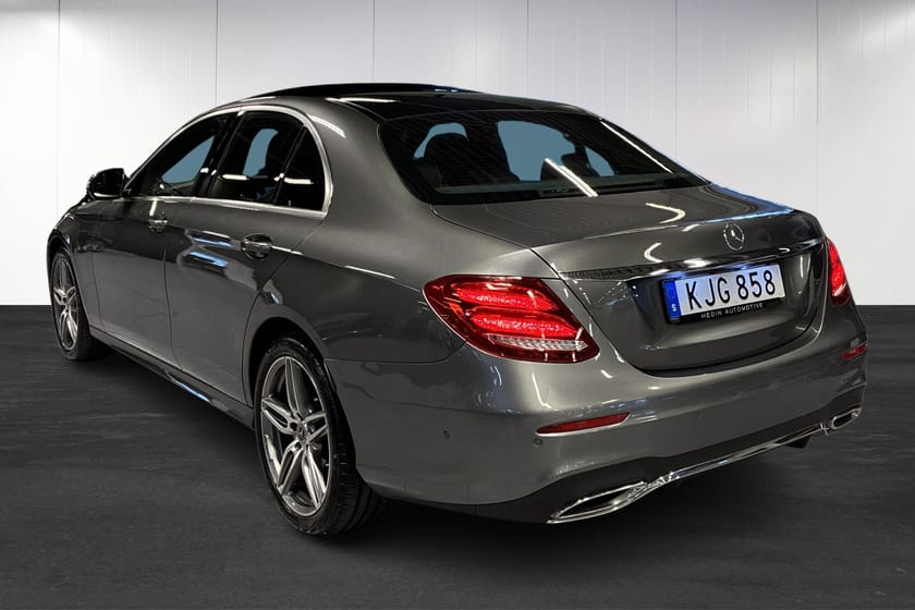 Bild 4 av Mercedes-Benz E 220 d 4MATIC 4M 9G-Tronic | AMG | Pano | Burmester | 360 | Drag |