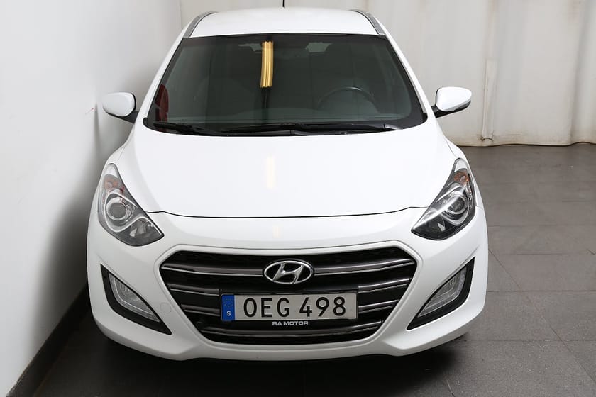 Bild 5 av Hyundai i30 Kombi 1,6 CRDi 136hk GO! Edition Motorvärmare Dragkrok